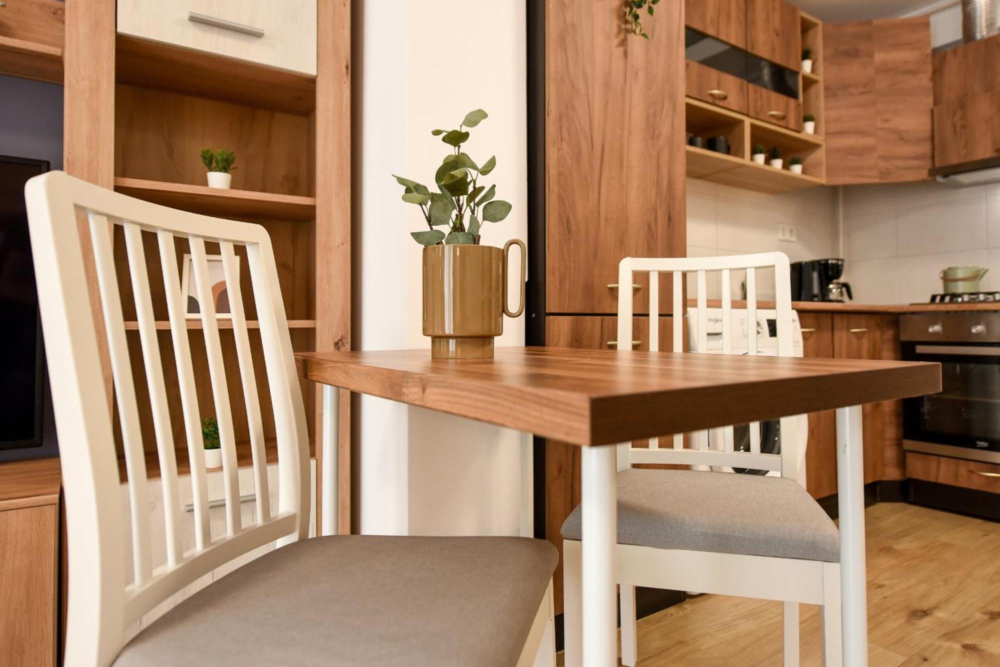 Perfect Stay: Urban Heaven In Aviatiei Business Area Bucharest Room photo